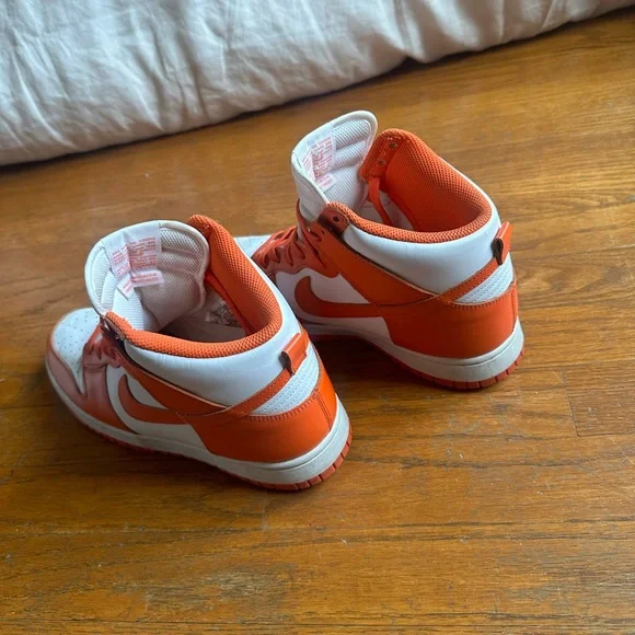 Orange Nike Dunks Hightop - Picture 4 of 7
